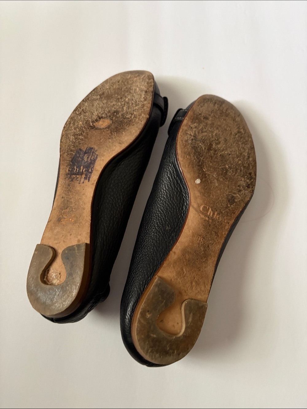 Chloe’ black pebbled leather flats goldtone buckle Sz 5.5-6 - Picture 5 of 8